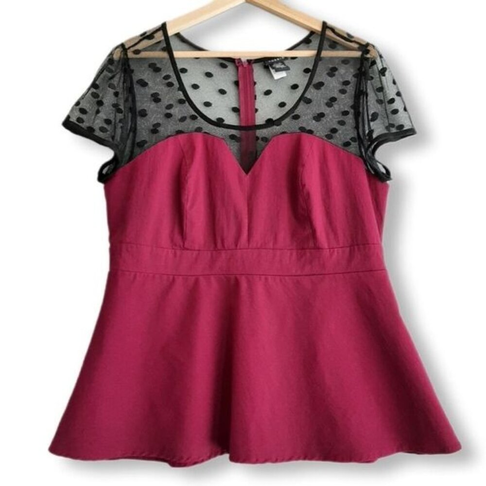 TORRID / Fitted Stretchy Peplum Top w/ Mesh Yoke Sweetheart Pink Sz L Flawed